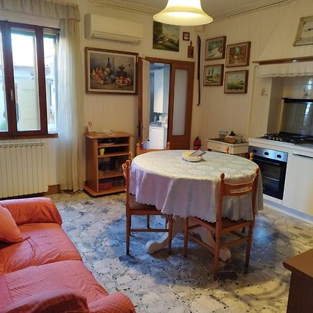 شقة Casa Degli Artisti بورانو المظهر الخارجي الصورة